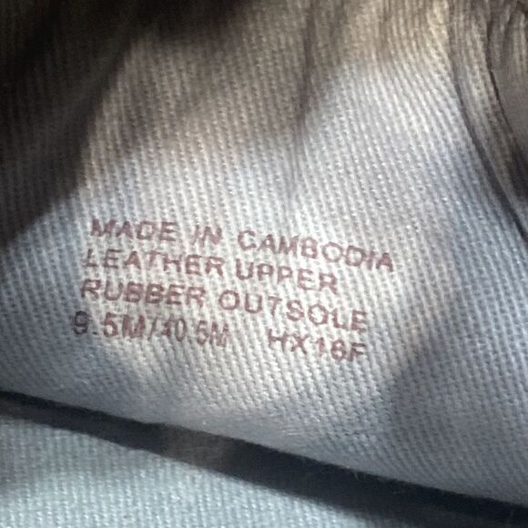 MICHAEL Michael Kors Light Gray Athletic Shoes - Picture 5 of 13